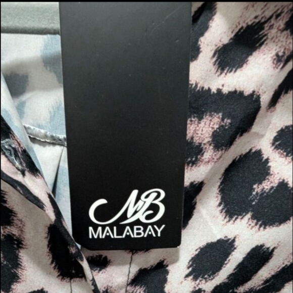 Leopard Print Blouse - Picture 4 of 4